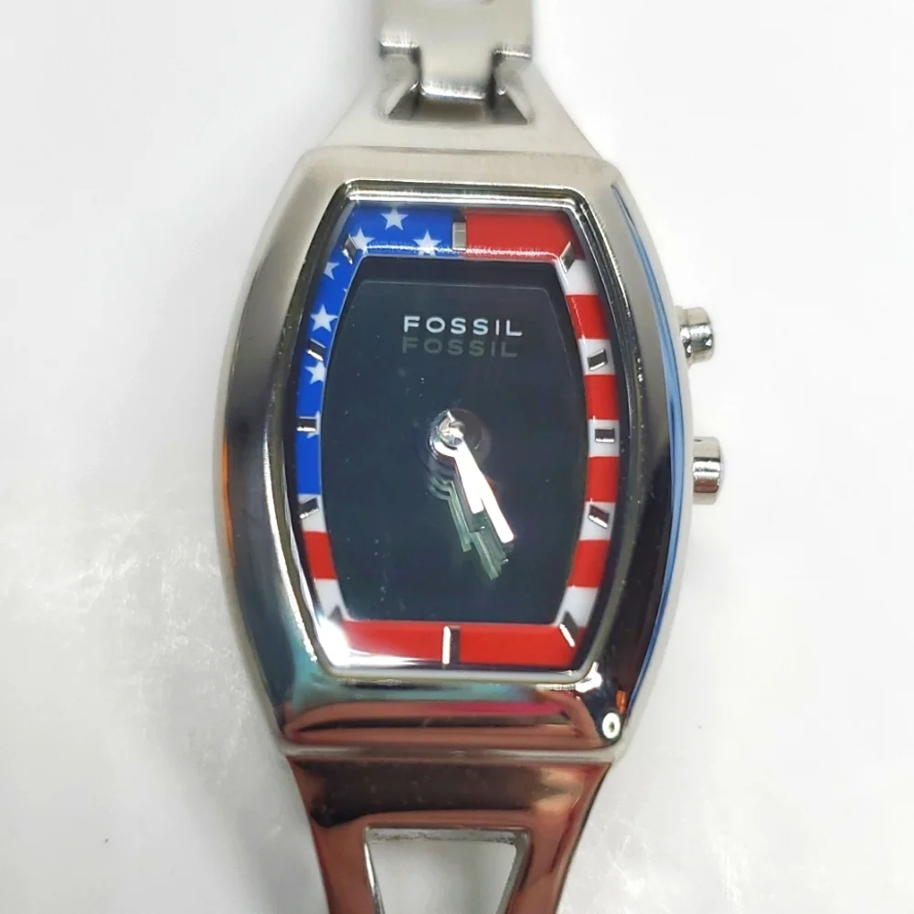 Vintage Fossil Big Tic ES9744 USA Flag Watch Silver Tone Y2K Animated Dial